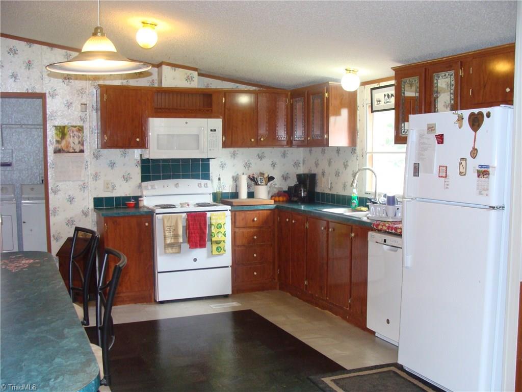 406 Martin Byrd Road Elkin, NC 28621 - Photo 14 of 23 Gallery Image 14