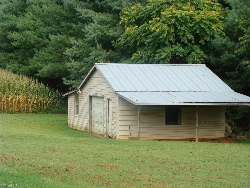 406 Martin Byrd Road Elkin, NC 28621 - Photo 3 of 23 Gallery Image 3