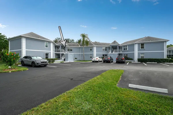 $1,900 | 3254 Southeast Aster Lane, Unit J238, Stuart, FL 34994
