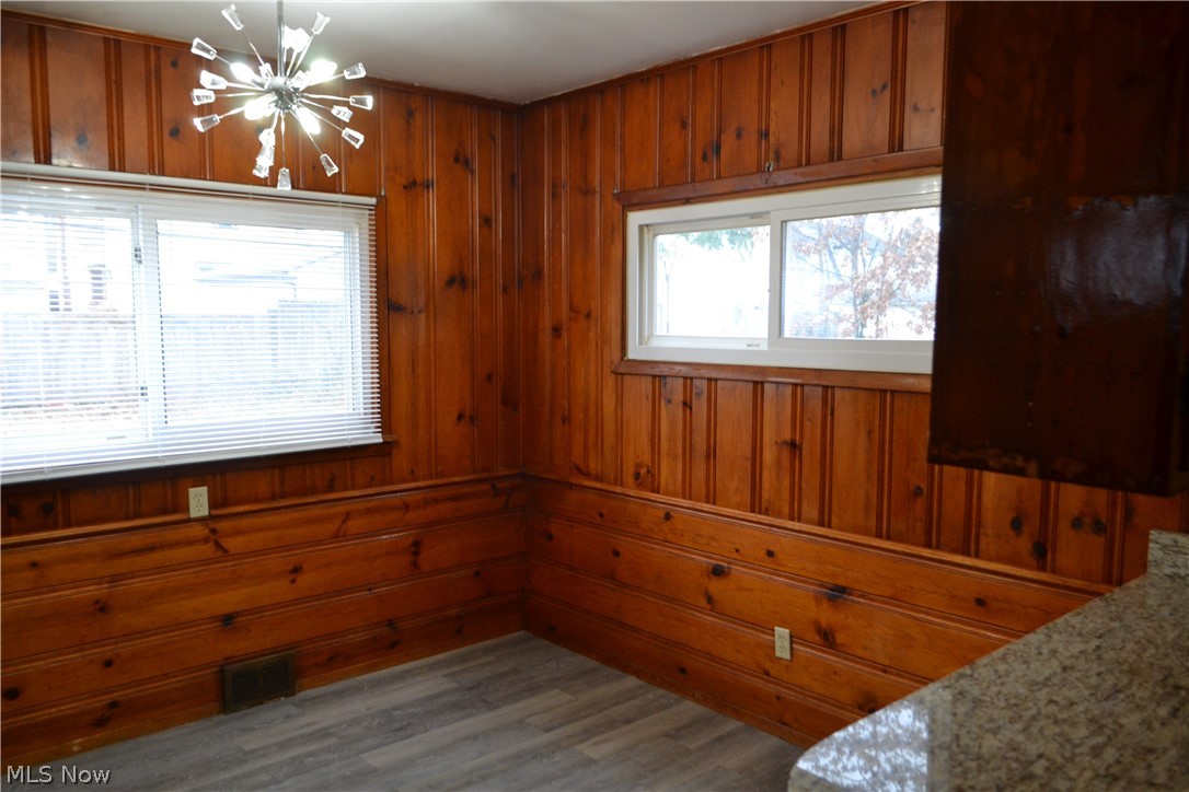 923 Nela View Road Cleveland Heights, OH 44112 - Photo 15 of 32