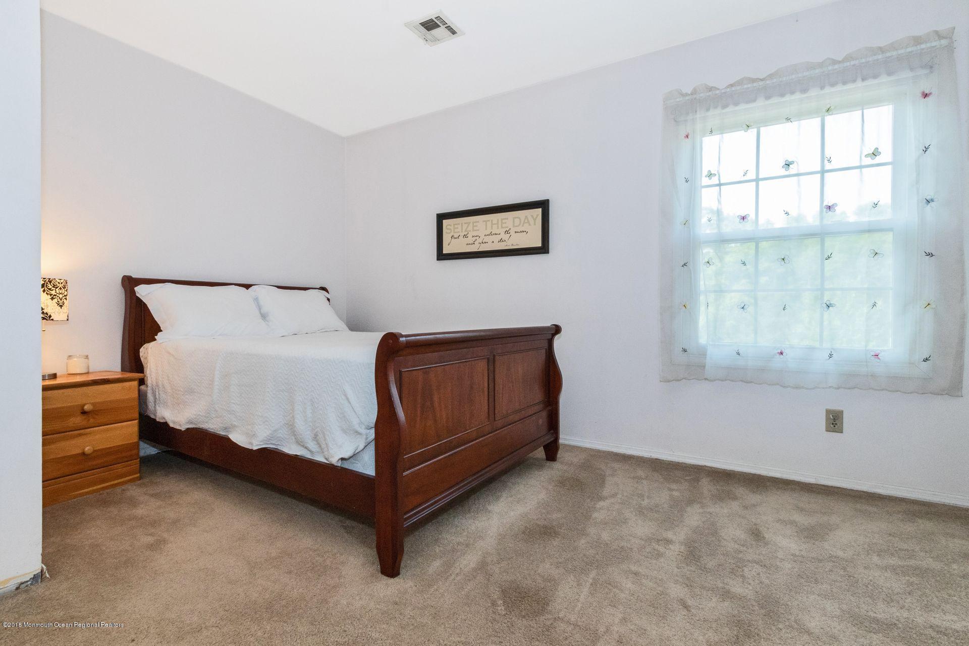 103 Porter Road Howell, NJ 07731 - Photo 16 of 24 14