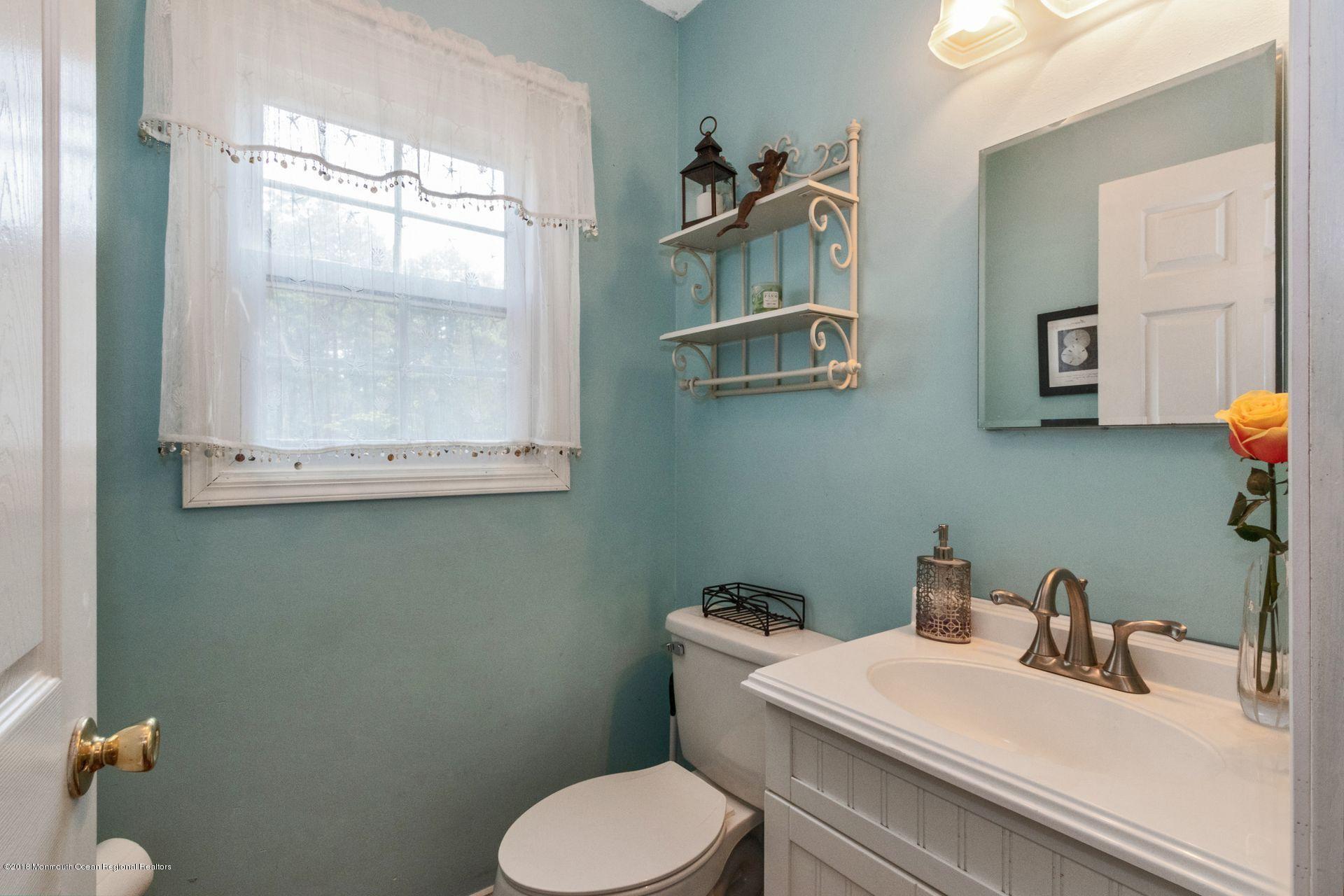 103 Porter Road Howell, NJ 07731 - Photo 18 of 24 16