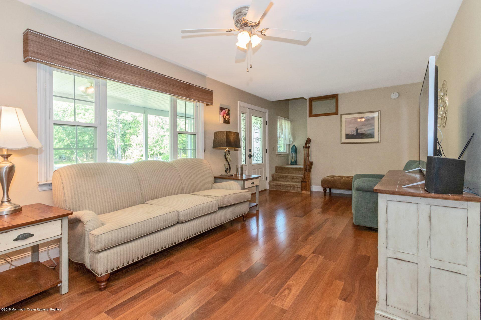 103 Porter Road Howell, NJ 07731 - Photo 7 of 24 5