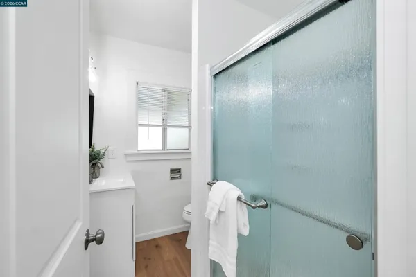 $649,000 | 2596 MacArthur Boulevard, Oakland, CA 94602