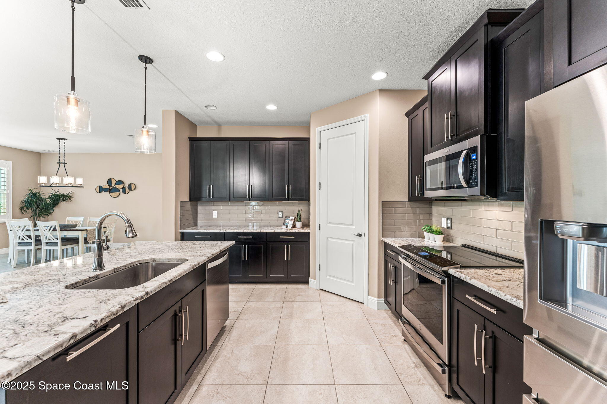 3387 Caviston Way Melbourne, FL 32940 - Photo 13 of 57 21-web-or-mls-3387 Caviston Way-21