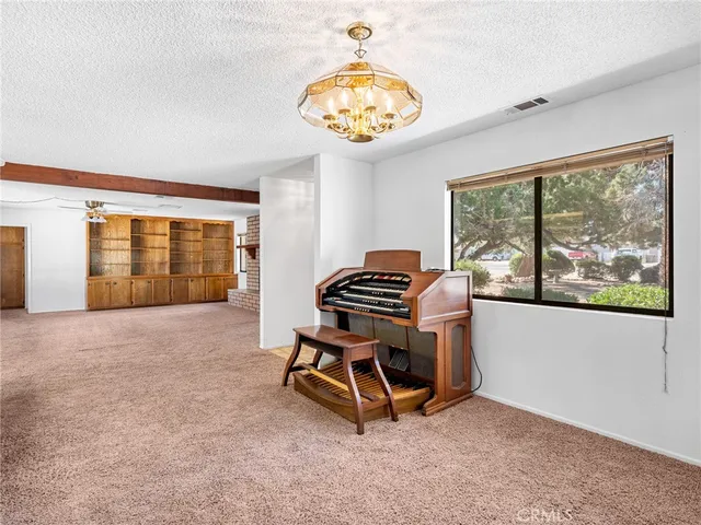 $439,000 | 7485 Glider Avenue, Hesperia, CA 92345