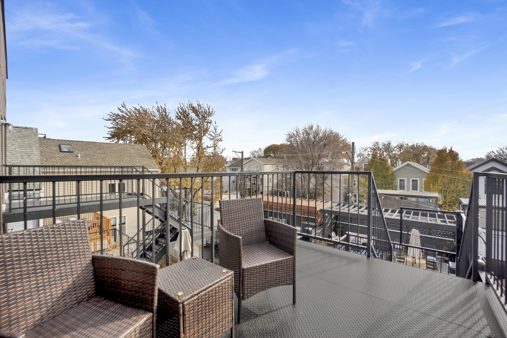 1533 West Barry Avenue, Unit 2 Chicago, IL 60657 - Photo 26 of 31