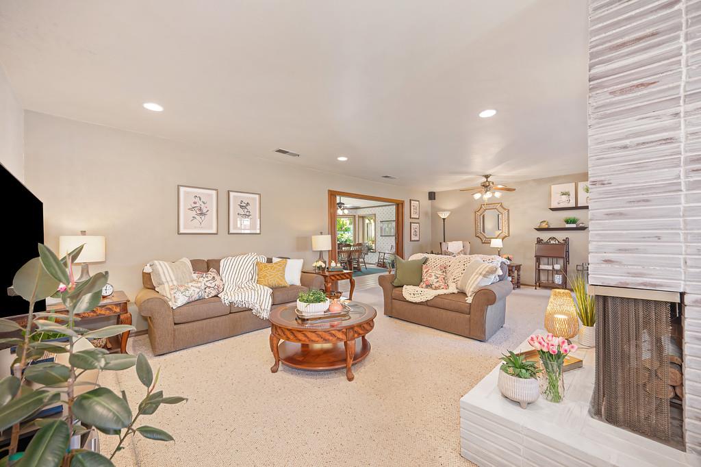 724 Vera Avenue Ripon, CA 95366 - Photo 9 of 54 Gallery Image 9