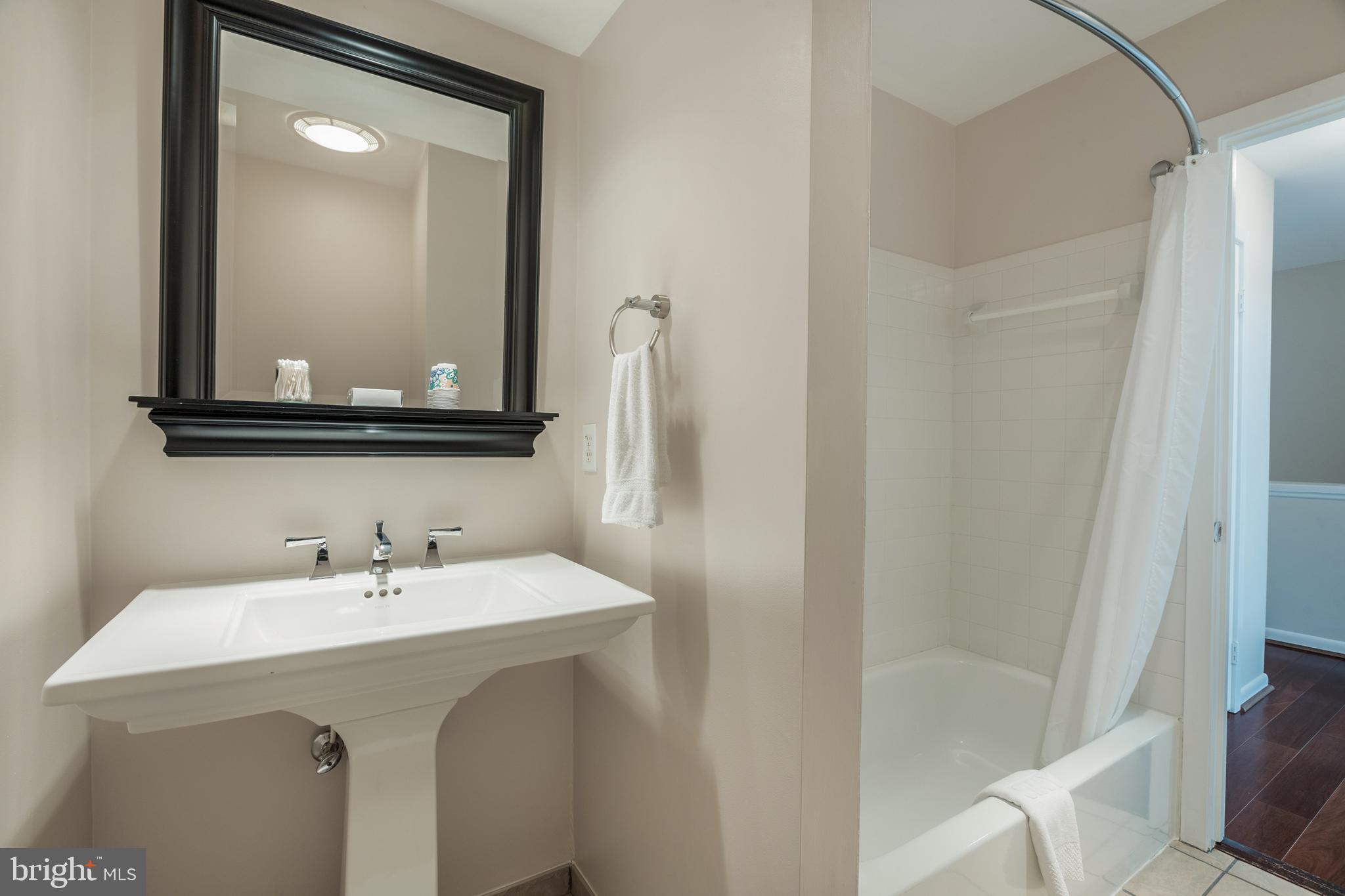 11030 Thrush Ridge Road Reston, VA 20191 - Photo 35 of 56