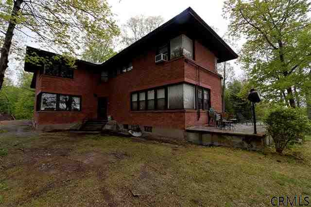 1220 Ferry Road Niskayuna, NY 12309 - Photo 1 of 20 Main House