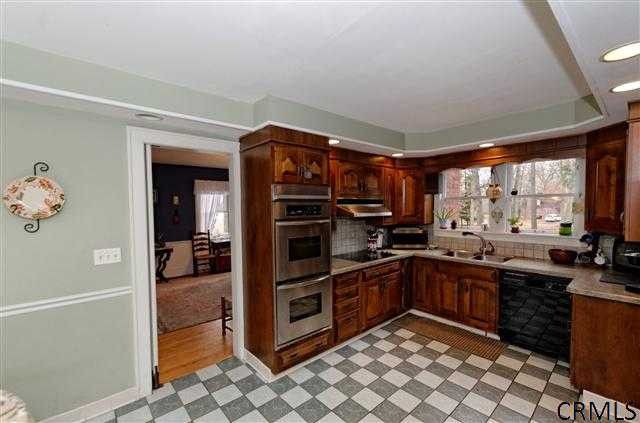 1220 Ferry Road Niskayuna, NY 12309 - Photo 3 of 20 Photo 3