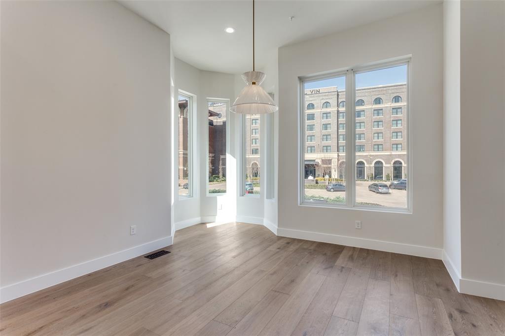 250 East Dallas Road, Unit 114 Grapevine, TX 76051 - Photo 12 of 32
