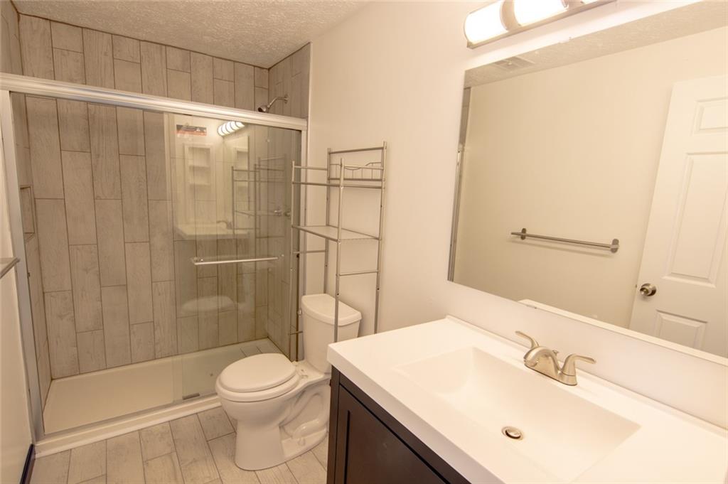275 Shady Ridge Drive Monroeville, PA 15146 - Photo 8 of 24 Gallery Image 8