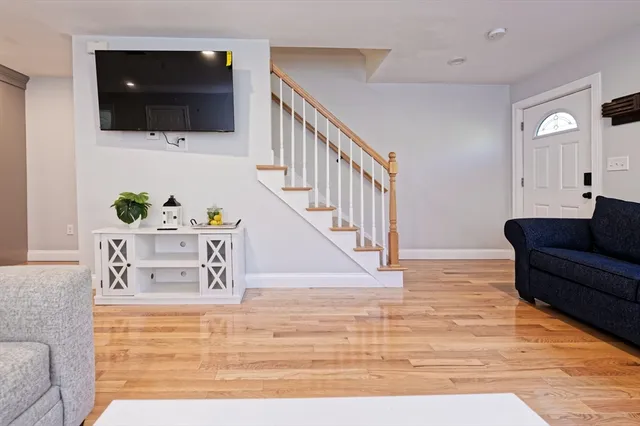 $699,900 | 1 Glen Street, Unit B, Framingham, MA 01702