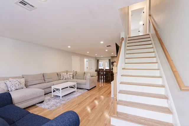 $699,900 | 1 Glen Street, Unit B, Framingham, MA 01702