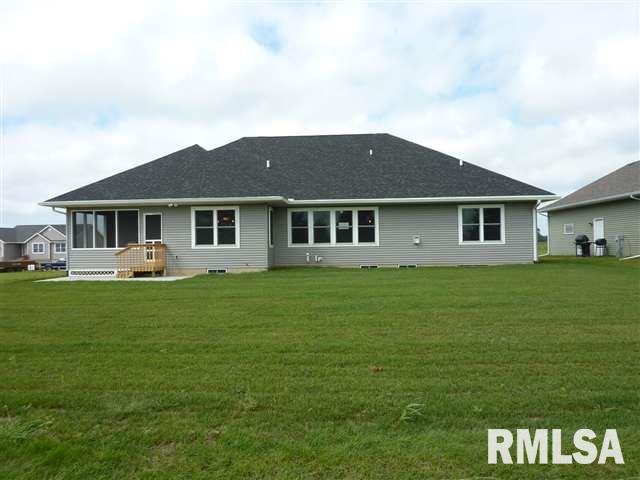 1081 Fox Ridge Road Eldridge, IA 52748 - Photo 3 of 12 Gallery Image 3