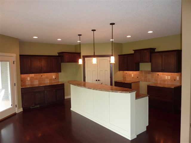 1081 Fox Ridge Road Eldridge, IA 52748 - Photo 8 of 12 Gallery Image 8