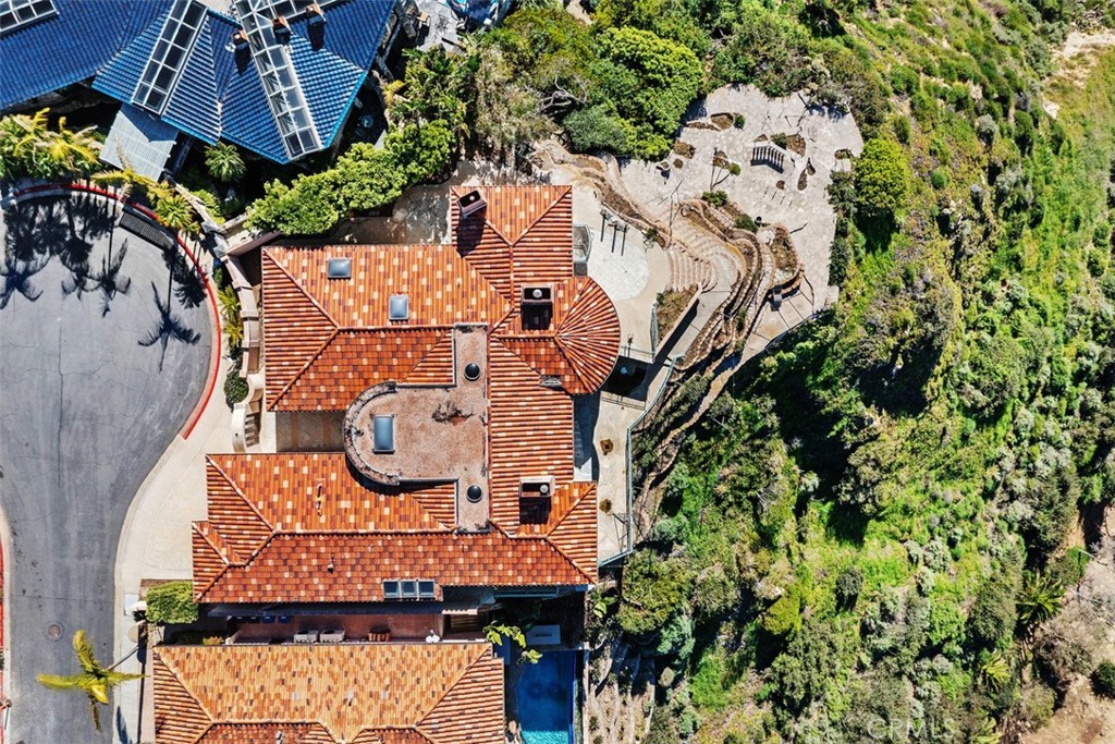 1425 Samoa Way Laguna Beach, CA 92651 - Photo 30 of 31