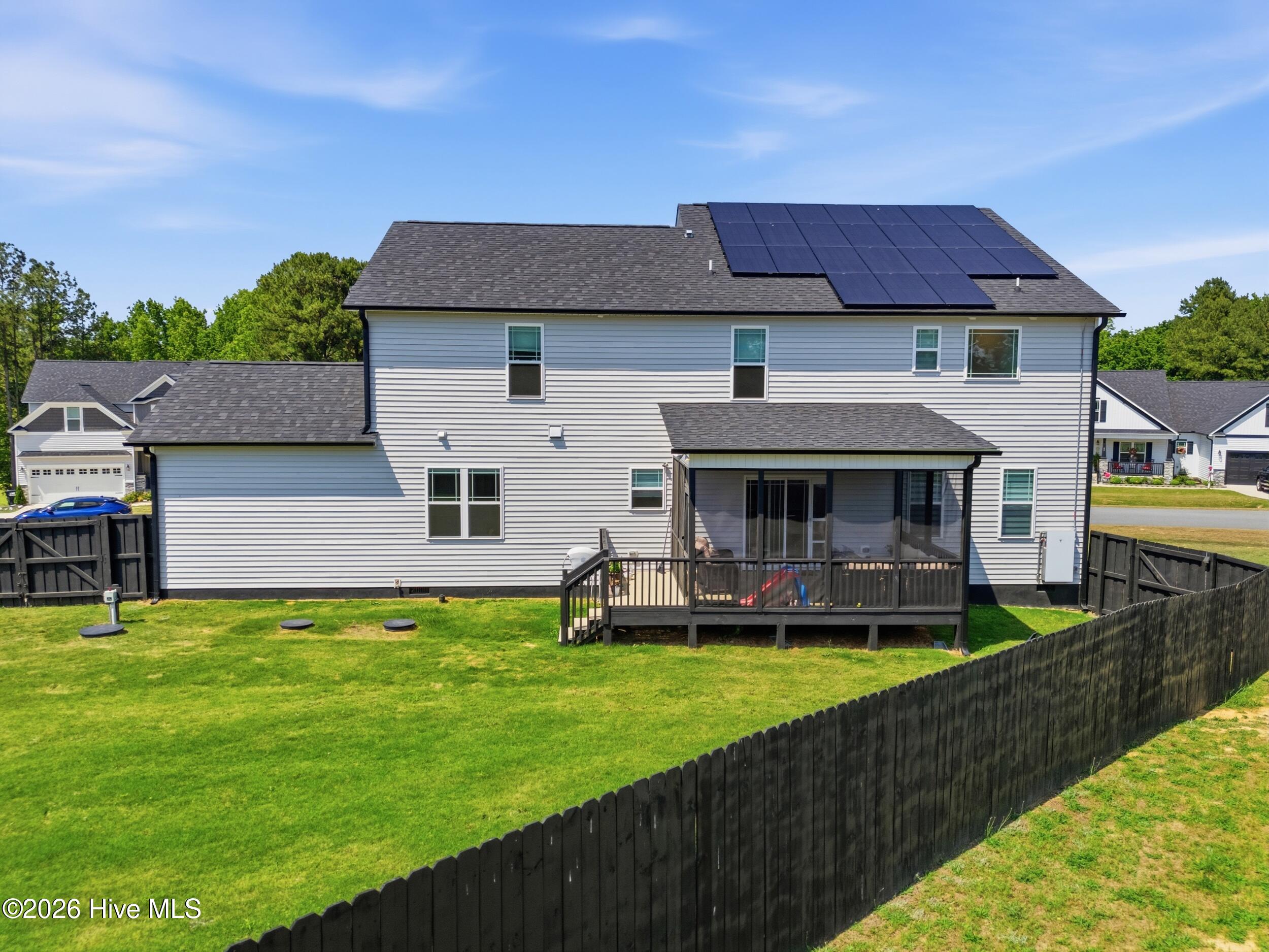 69 Red Rocks Circle Benson, NC 27504 - Photo 5 of 52 6_dji_20260520151519_0034_d