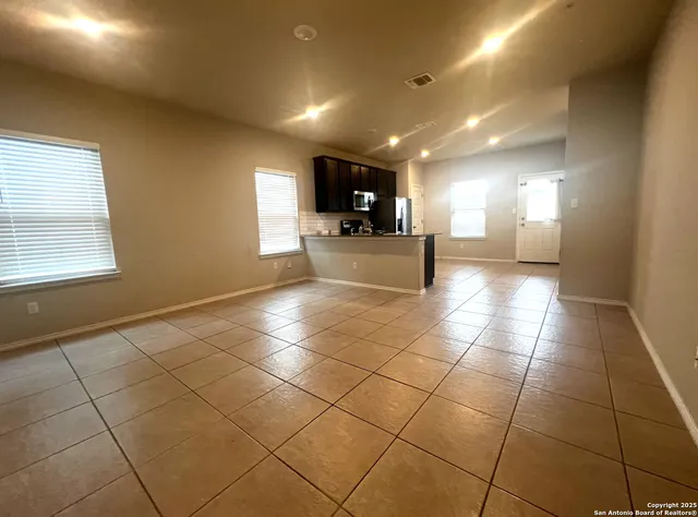 $1,600 | 7851 Abbey Place, San Antonio, TX 78218