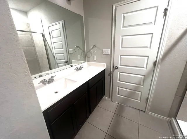 $1,600 | 7851 Abbey Place, San Antonio, TX 78218