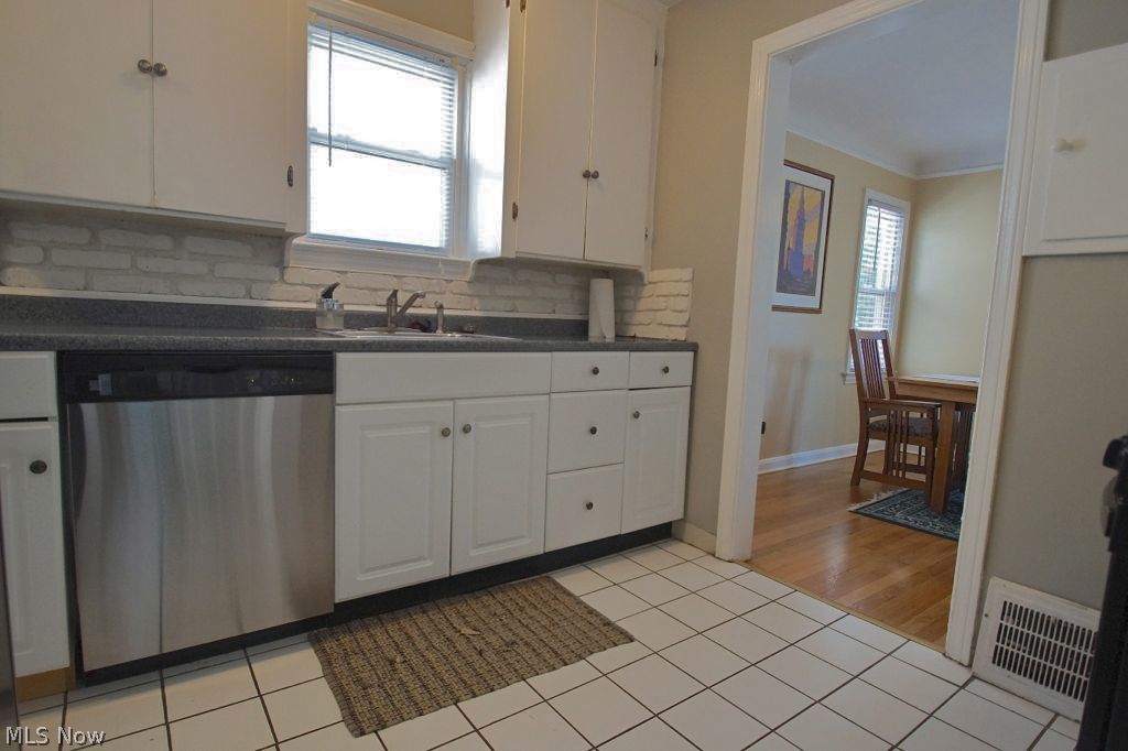 2308 Allison Road University Heights, OH 44118 - Photo 10 of 22
