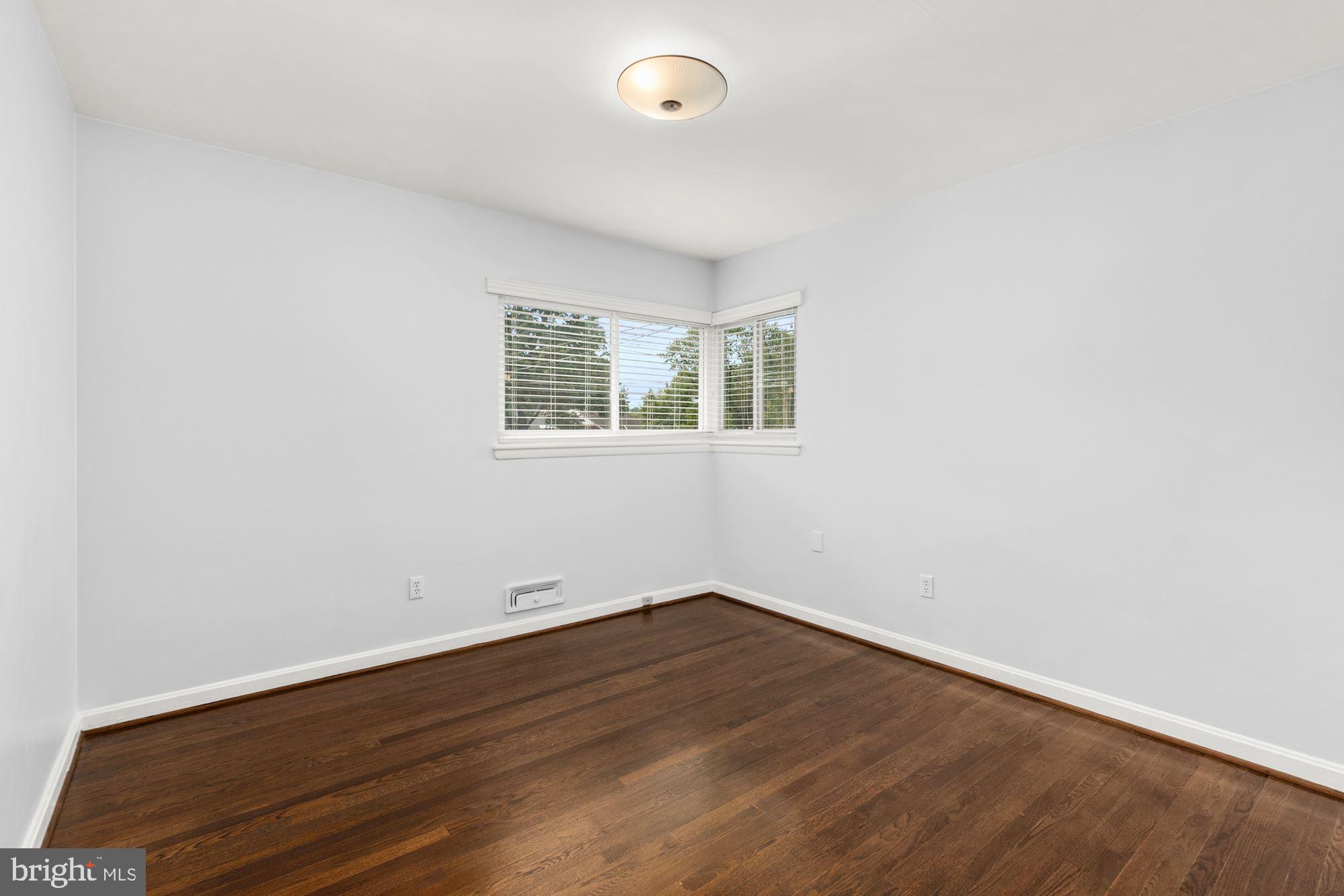 314 Burnt Mills Avenue Silver Spring, MD 20901 - Photo 17 of 29 Upper Level - Bedroom 2