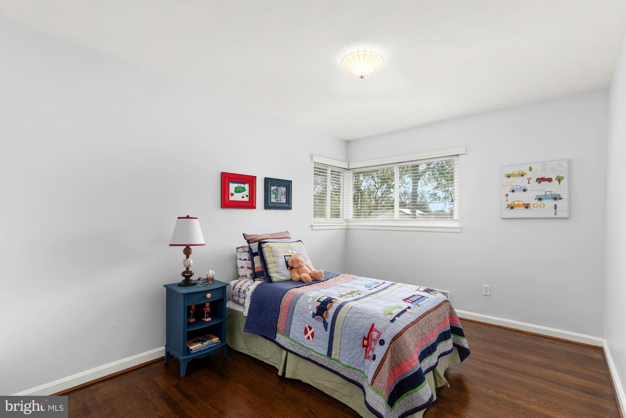 314 Burnt Mills Avenue Silver Spring, MD 20901 - Photo 19 of 29 Upper Level - Bedroom 3