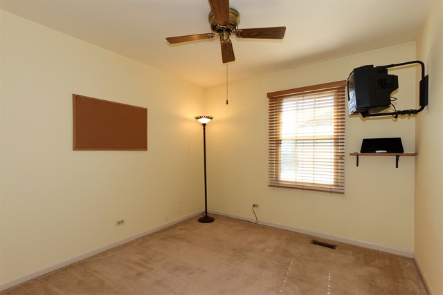 1411 Steeplechase Road Bartlett, IL 60103 - Photo 16 of 24