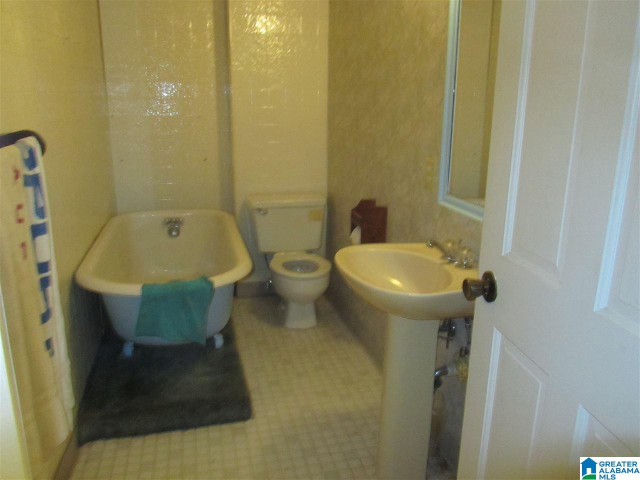 1402 Lloyd Road Sylacauga, AL 35150 - Photo 11 of 12