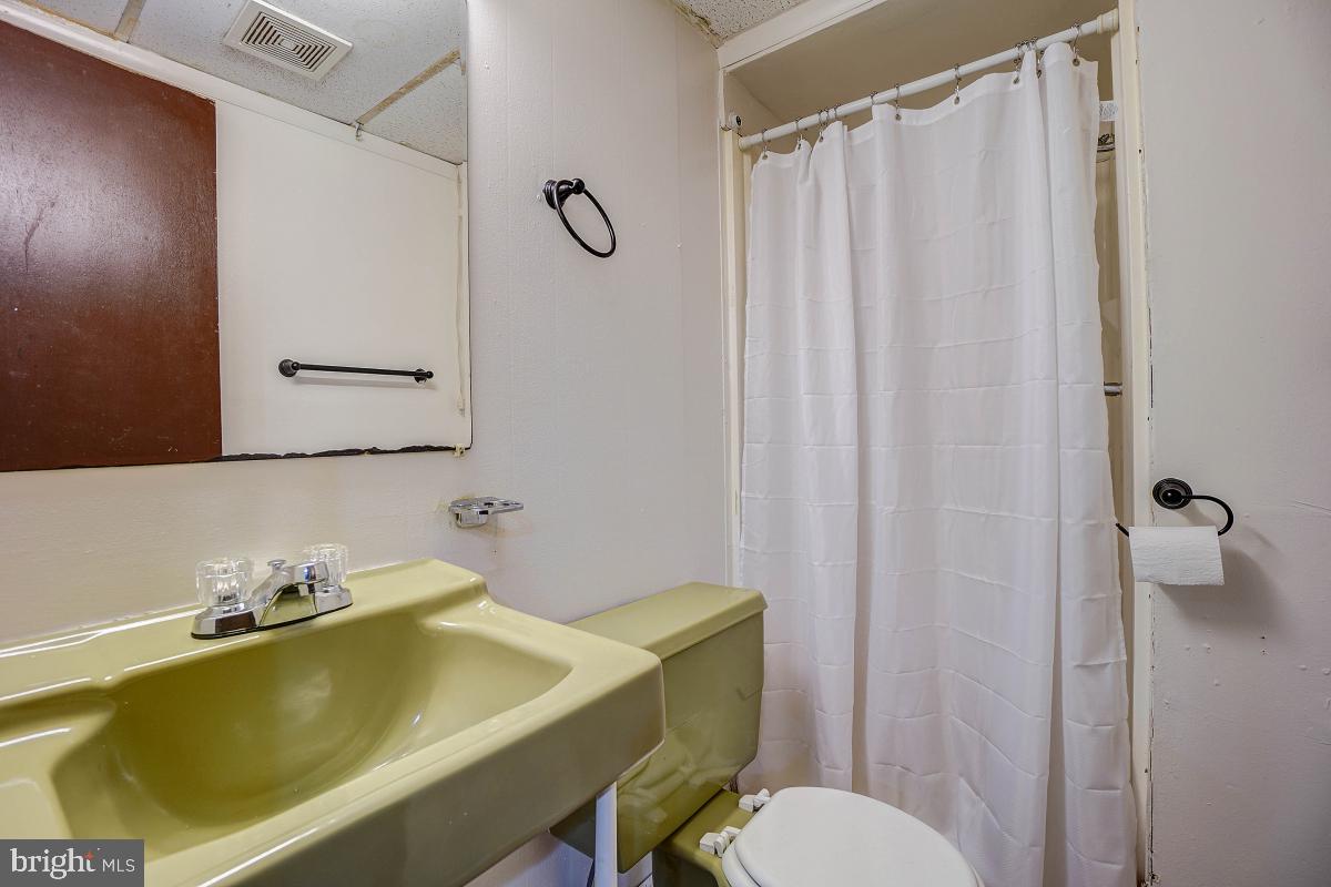 905 Fairland Road Silver Spring, MD 20904 - Photo 17 of 24