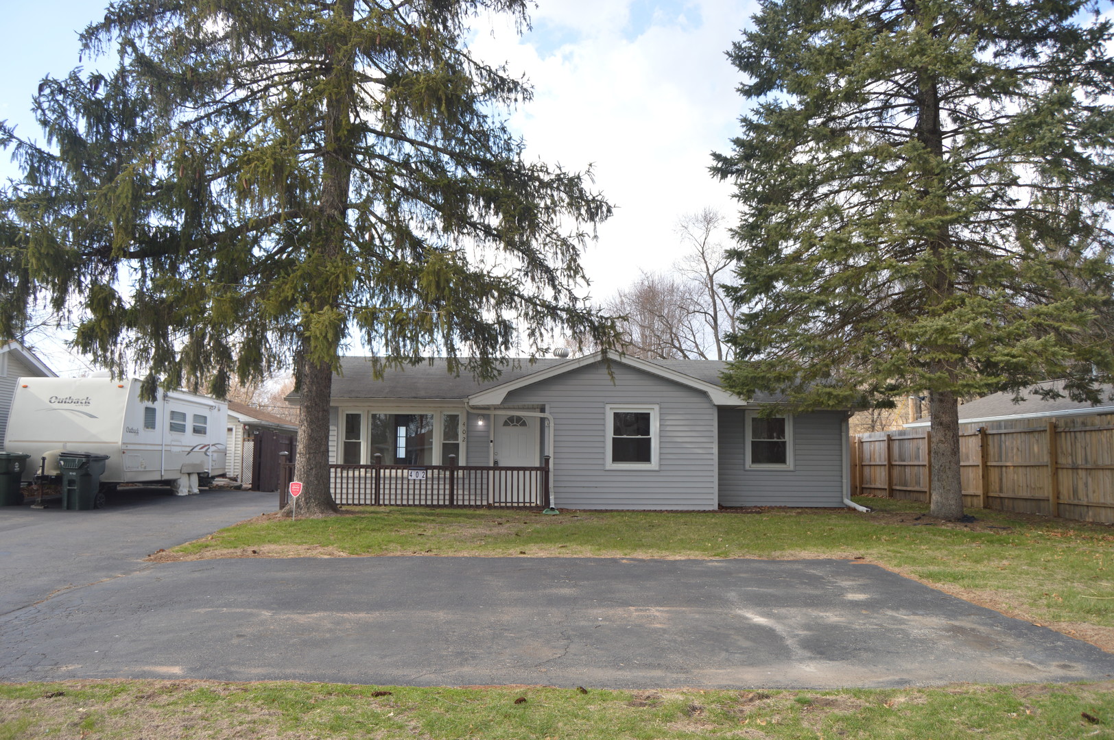 402 Trout Street Wilmington, IL 60481 - Photo 3 of 20