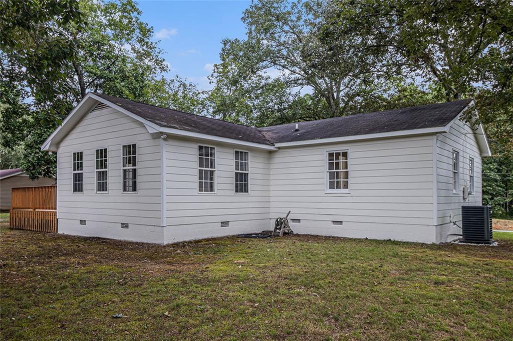 133 North Bellview Road Aragon, GA 30104 - Photo 21 of 22 a view of a backyard with a large tree