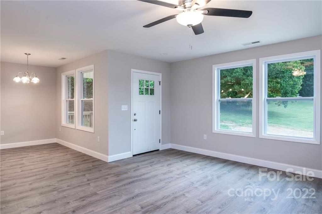 459 Deaverview Road Asheville, NC 28806 - Photo 7 of 21 Gallery Image 7