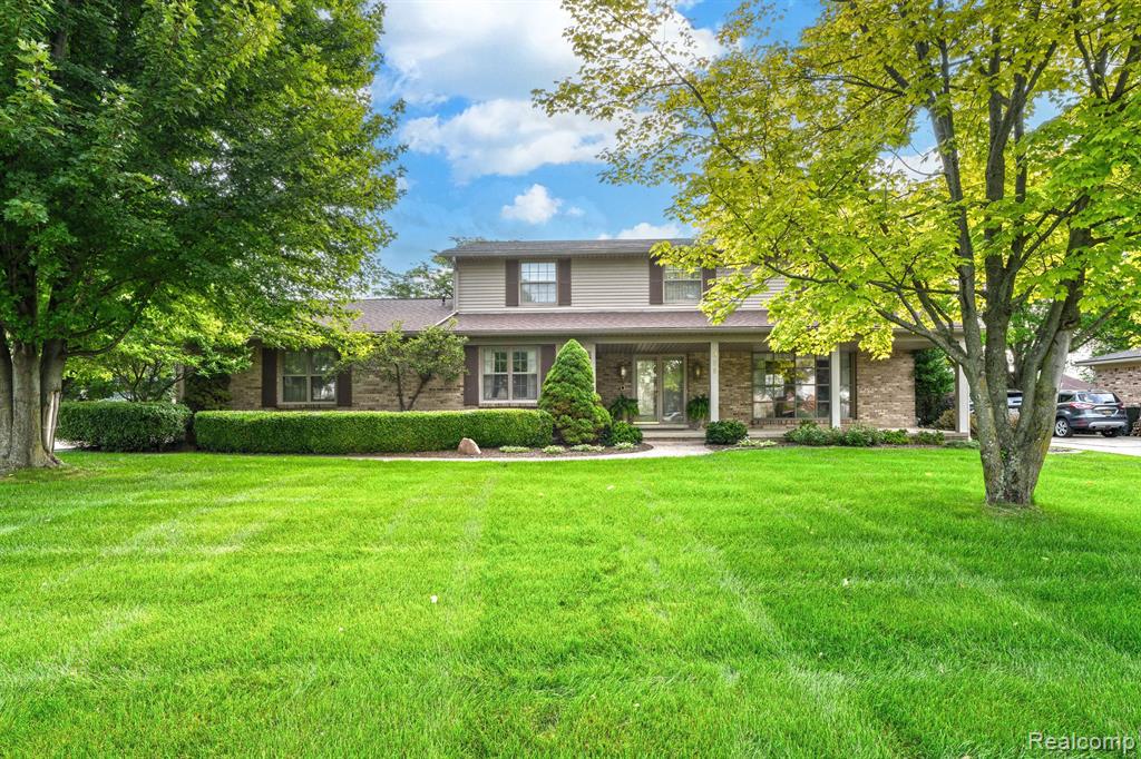 958 Langley Road Rochester Hills, MI 48309 - Photo 2 of 29