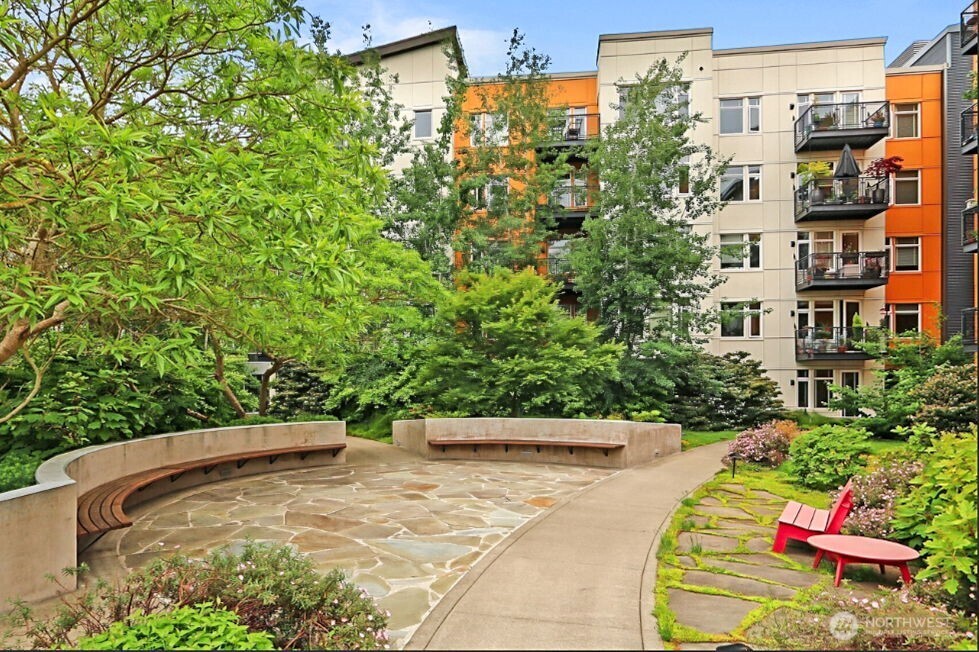 15100 6th Avenue Southwest, Unit 305 Burien, WA 98166 - Photo 36 of 40 a view of a outdoor space
