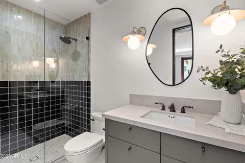 $8,445,000 | 4536 East Foothill Drive, Paradise Valley, AZ 85253