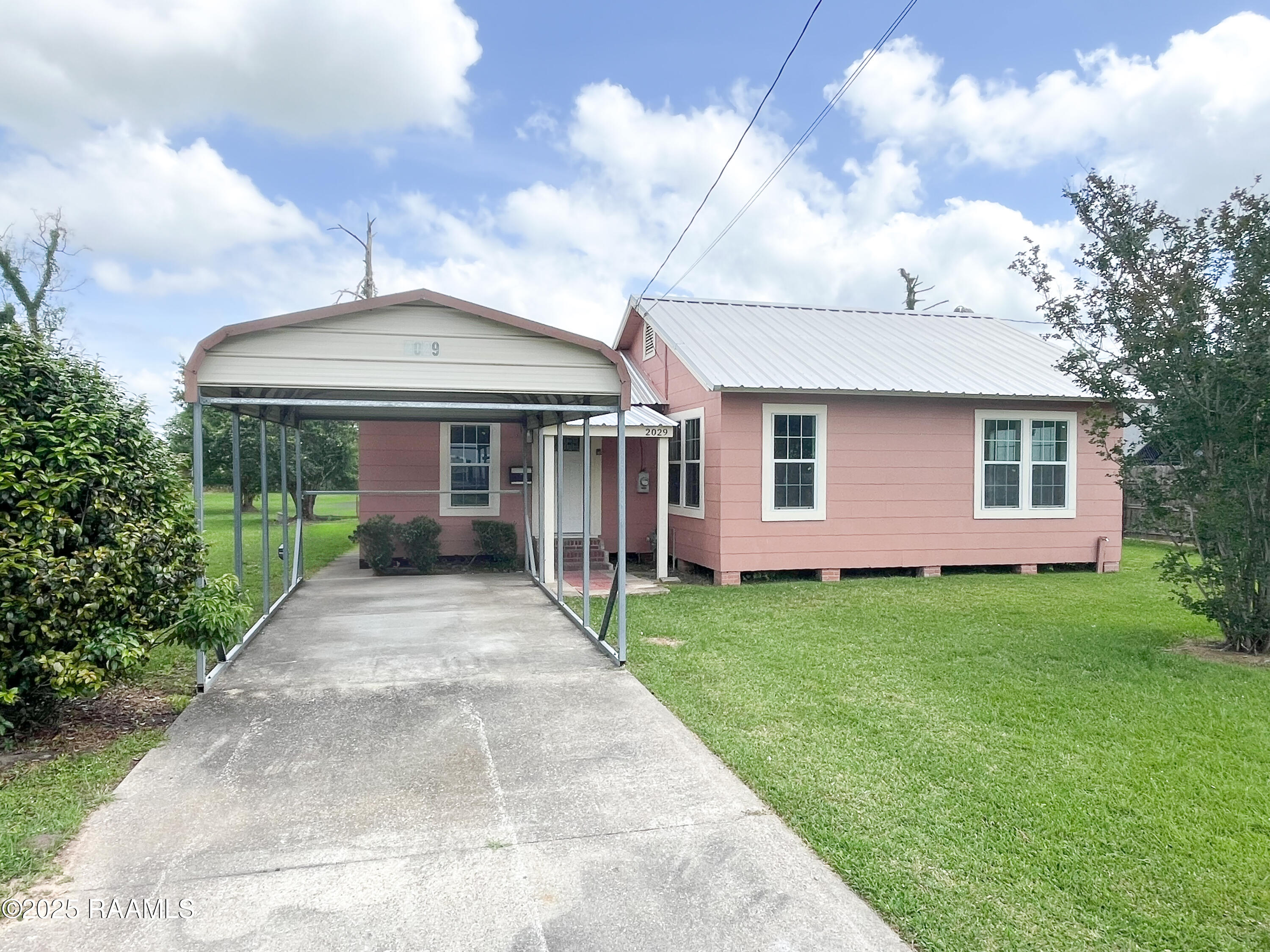 2029 3rd Street Lake Charles, LA 70601 - Photo 1 of 14 Front