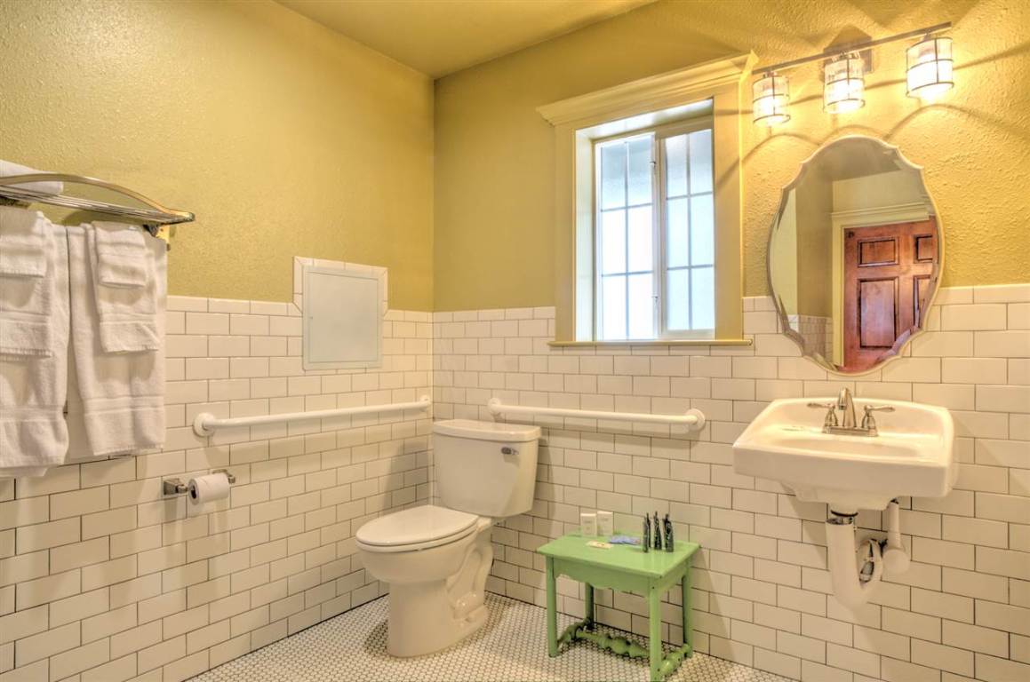 140 Squaw Valley Road McCloud, CA 96057 - Photo 15 of 27 Gallery Image 15
