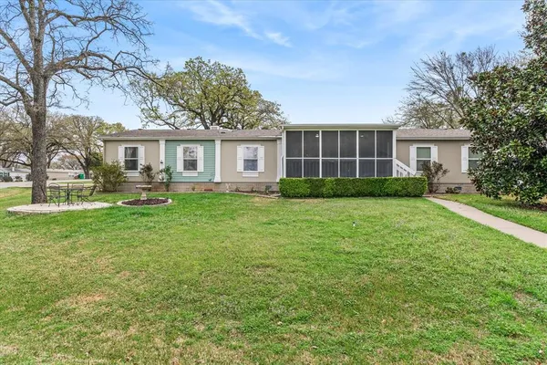 $367,000 | 10165 North Lake Circle, Kemp, TX 75143