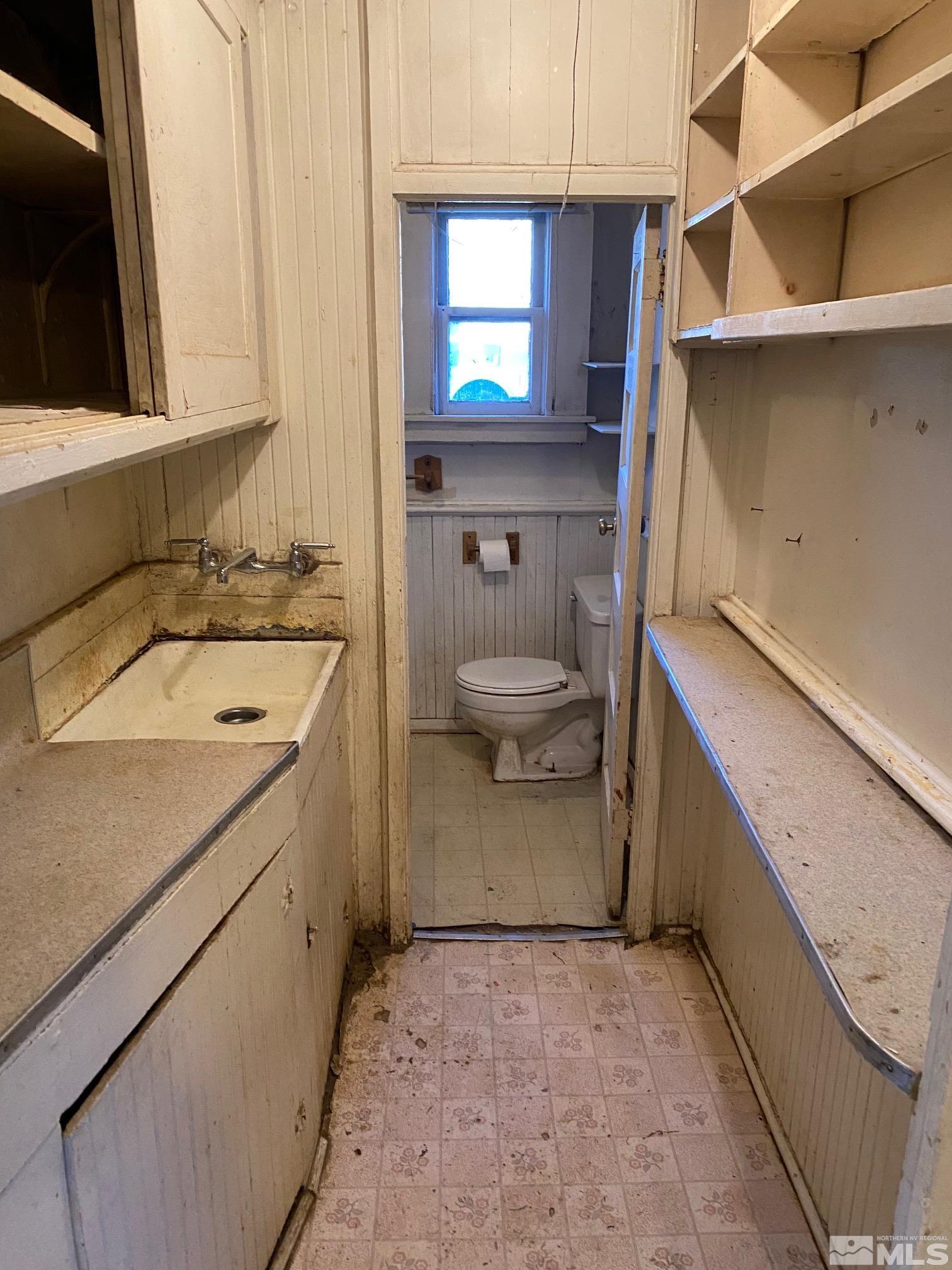 1015 Washington Street Reno, NV 89503 - Photo 13 of 24 Photo 13