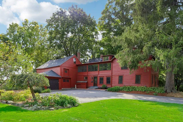 $734,900 | 5 Nesmith Street, Derry, NH 03038