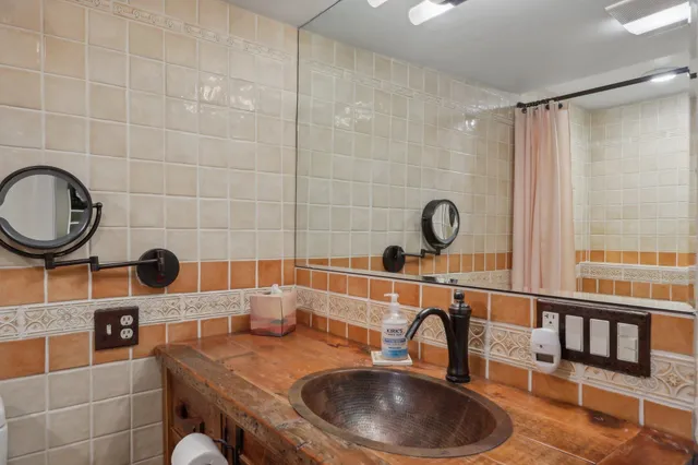 $734,900 | 5 Nesmith Street, Derry, NH 03038