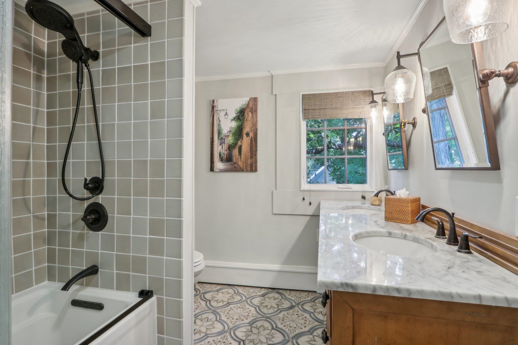 5 Nesmith Street Derry, NH 03038 - Photo 19 of 30