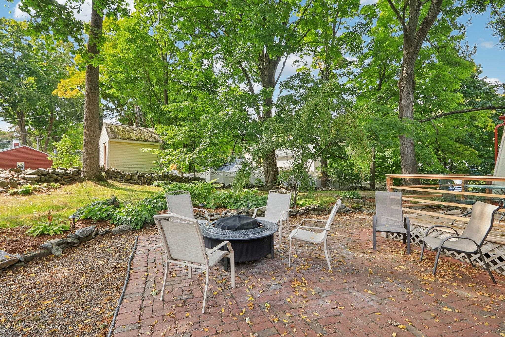 5 Nesmith Street Derry, NH 03038 - Photo 28 of 30