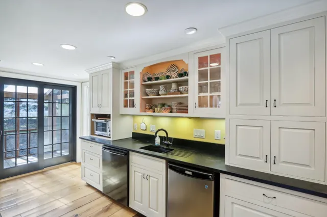 $734,900 | 5 Nesmith Street, Derry, NH 03038