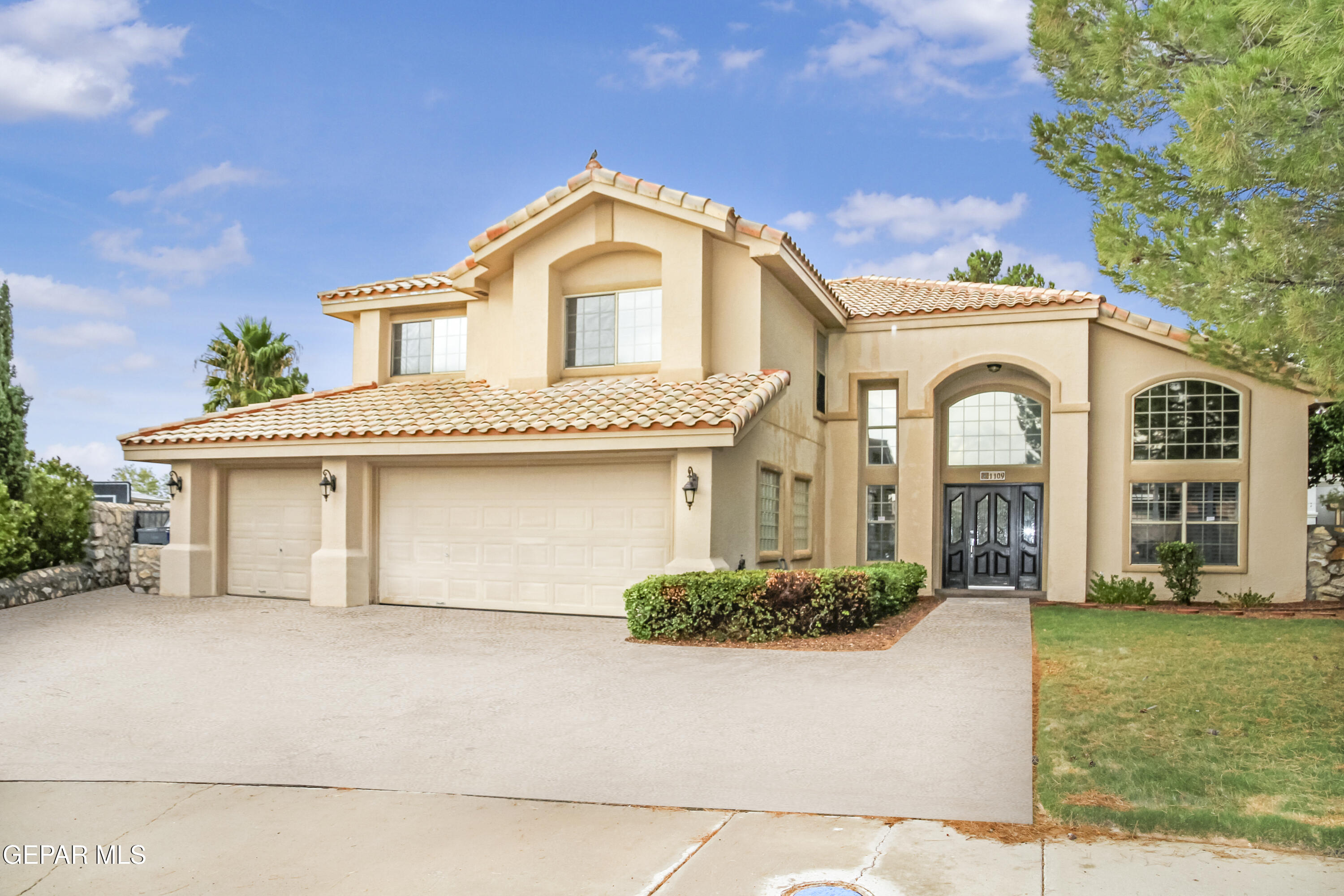 1109 Noble Ridge