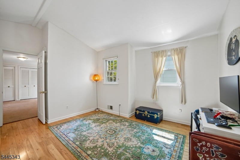 26 Tower Drive Springfield, NJ 07081 - Photo 17 of 21