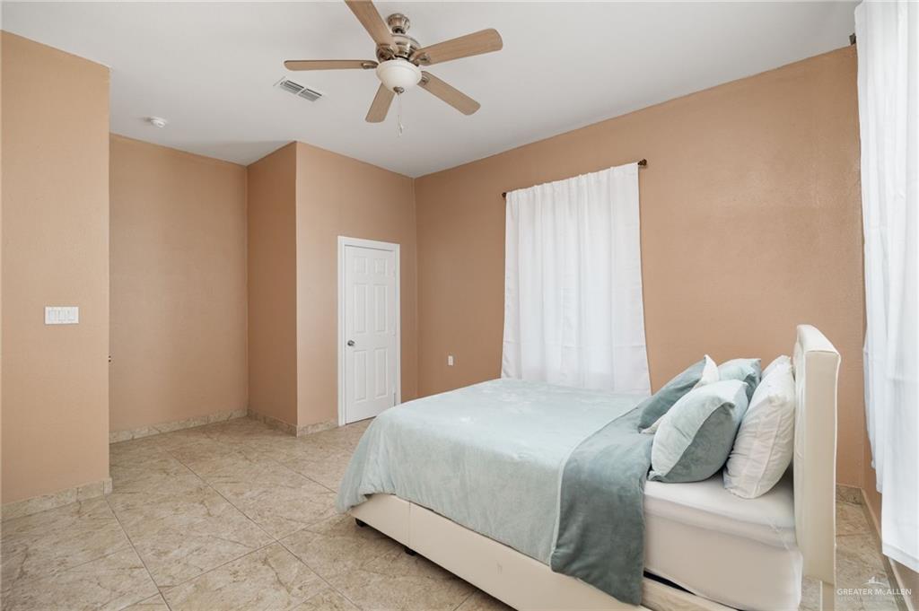 5056 Mile 8 Road Edinburg, TX 78541 - Photo 14 of 34