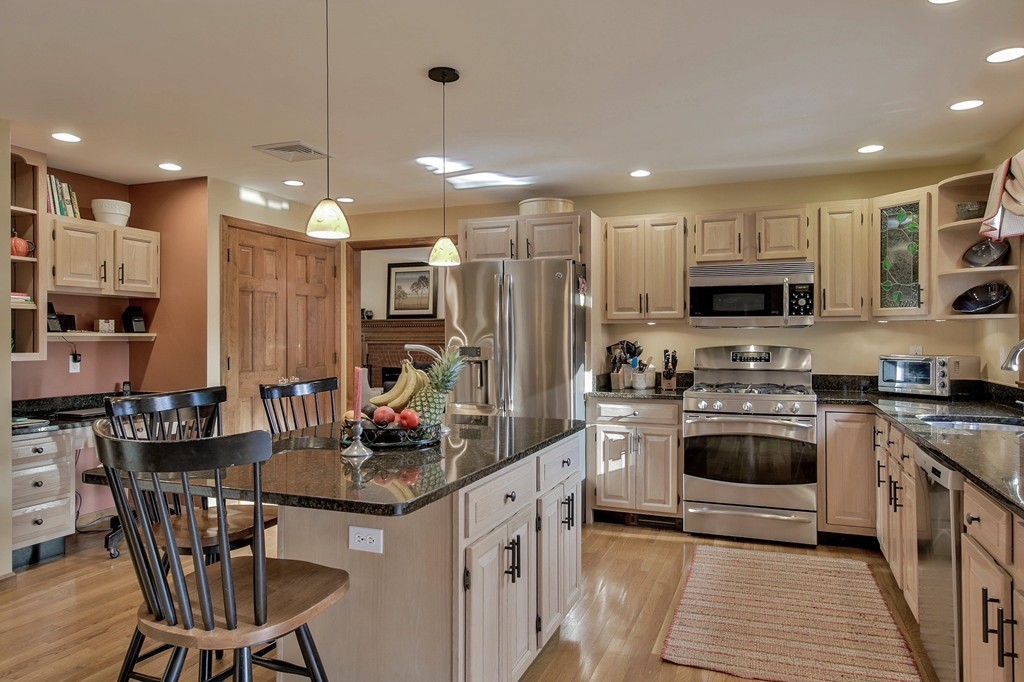 77 Wilson Pond Road Rowley, MA 01969 - Photo 4 of 27